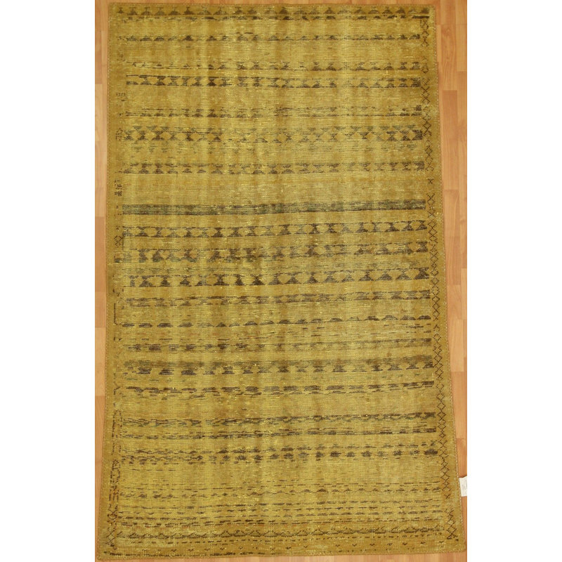 Rectangle 4'10" X 7'10" Area Rug