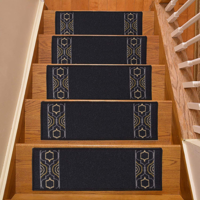 Tapis d'escalier noir antidérapant lavable à la machine, à velours et à poils courts, taille 8,5 po x 26 po
