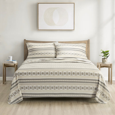 4947567106 Comforter