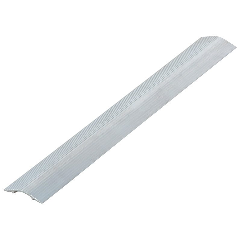 Câble croisé, H 0,44 po x l 2,9 po x P 24 po