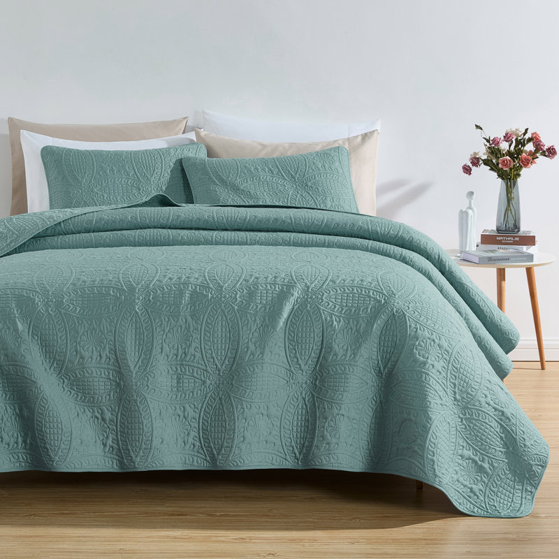 Austin Microfiber Reversible 3-Piece Coverlet / Bedspread Set, Blue, Queen Coverlet / Bedspread + 2 Standard Shams