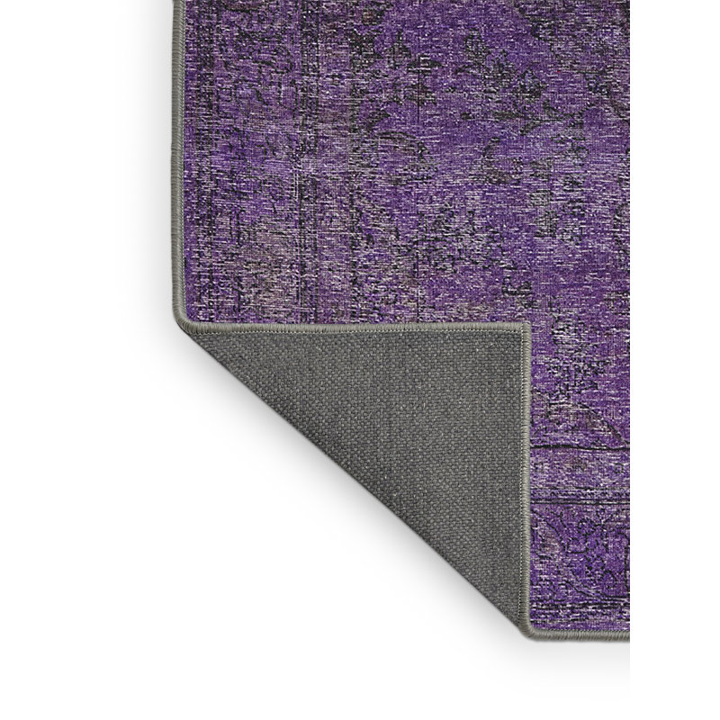 Melini Oriental Indoor Rug, Rectangle 5' x 8'