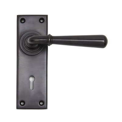 Newbury Lock Door Handle Kit
