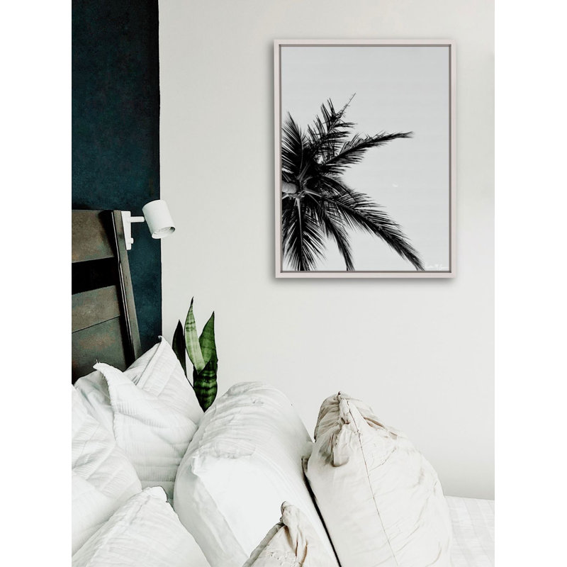 «Find Me Under The Palms» par Kristen M. Brown, H 21,5 po x l 27,5 po x P 1,25 po, Toile avec cadre blanc