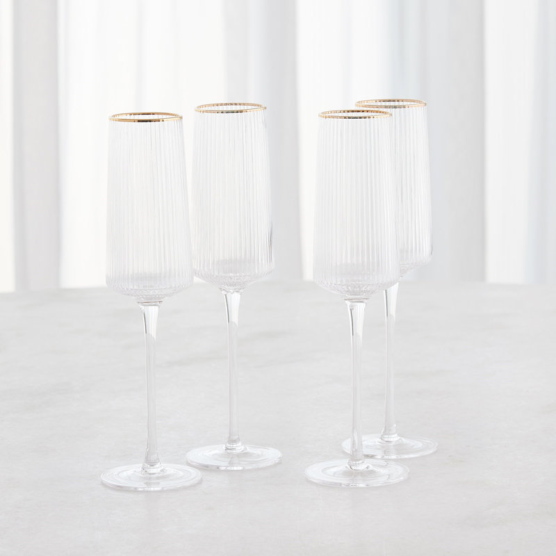 S / 4 verres à champagne Winston