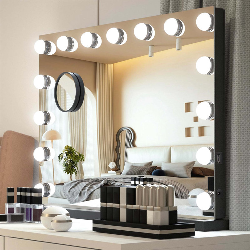 Demetrias Metal Rectangle Mirror, Black