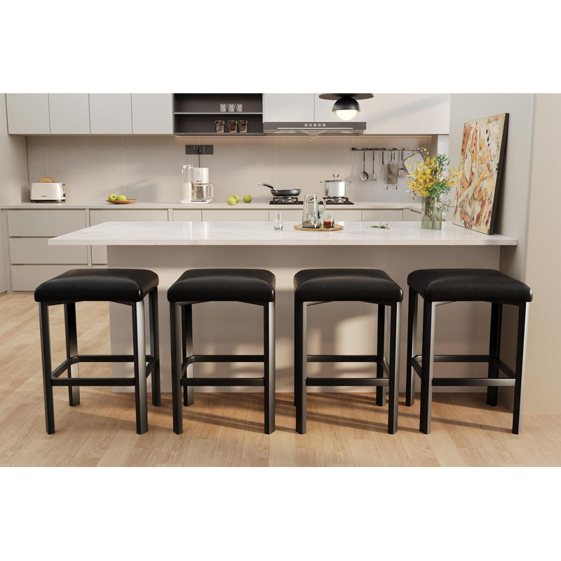 Ensemble de 4 tabourets de bar 24 po, hauteur comptoir, revêtement en cuir polyuréthane, structure en métal, noir, Noir, 4