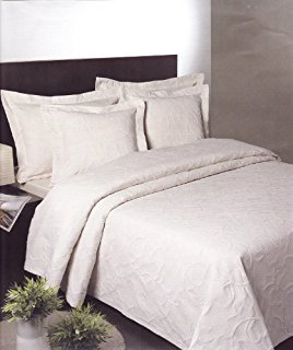 Florentina Heavyweight Matelasse Bedspread