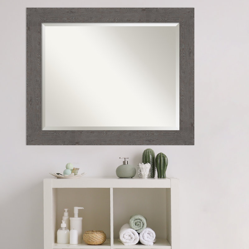 Miroir mural Akhia, 27 po x 33 po, Gris planche rustique