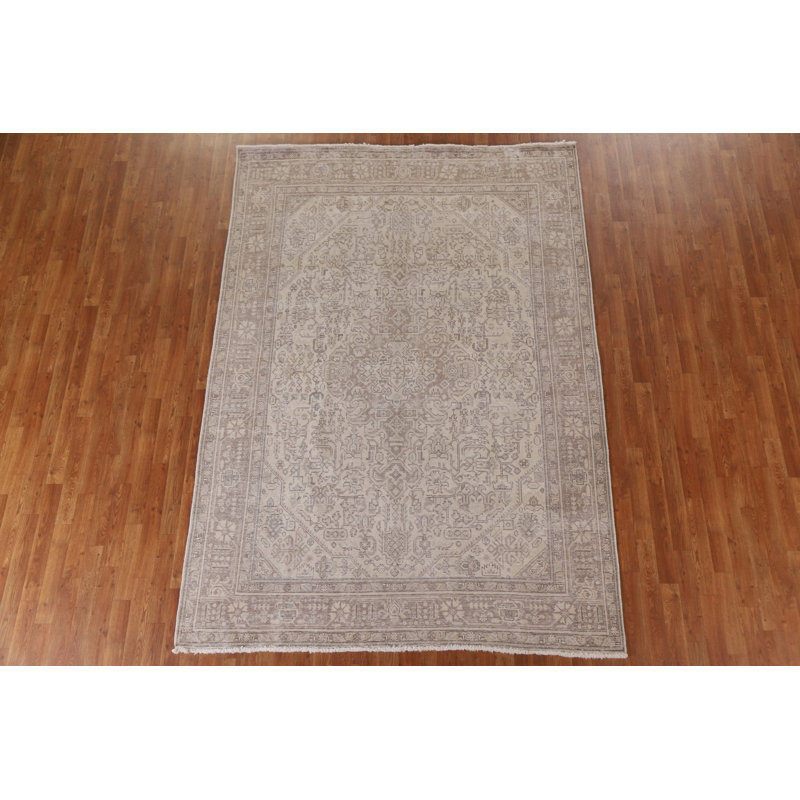 Tapis unique en laine noué à la main de style années 1960 rectangulaire 6 pi 7 po x 9 pi 3 po Takiea