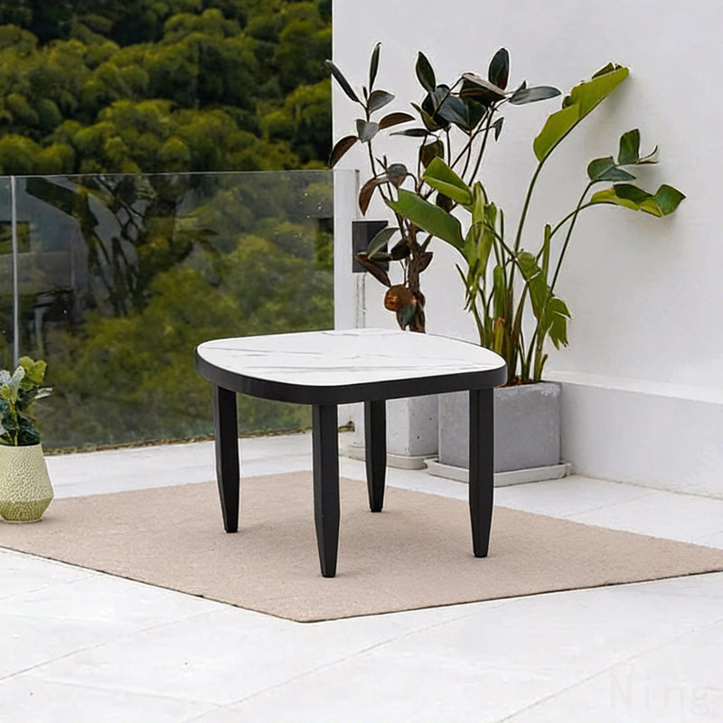 Table d'appoint d'extérieur Ember