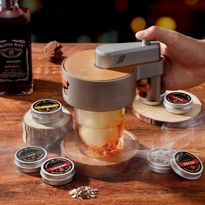 Ensemble de fumoir à whisky avec torche portative - 6 saveurs de copeaux de bois - ensemble de tasses à filtre fumé Bourbon Whiskey, ensemble de cocktail à l'ancienne fumé, cadeau d'anniversaire Bourbon Whisky pour les hommes, pour papa, mari