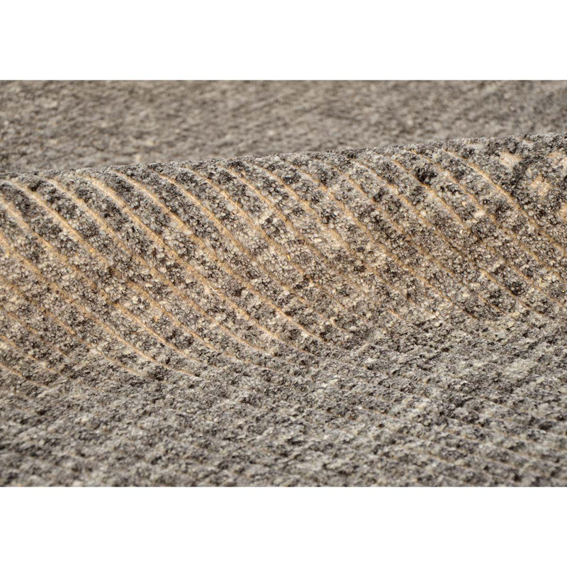 Area Rug in Brown, Rectangle 6' x 9'