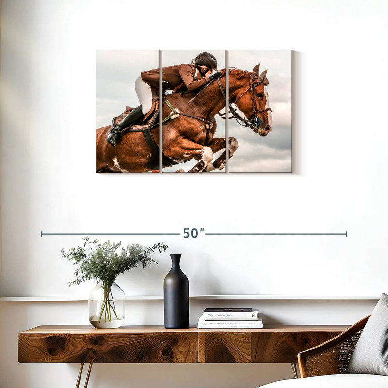 Sireci Equestrian Show Jumping, 20" H x 33" W