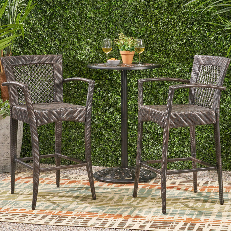 Pe d'extérieur avec cadre en fer de 2, brun multi. Tabourets modernes et élégants pour les espaces. Siège d'une hauteur de 30 po, assemblage requis, brun et ensemble de construction