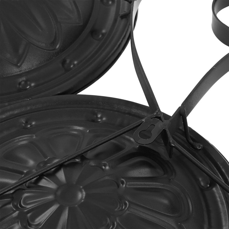 Traditional Wall Decor on Metal