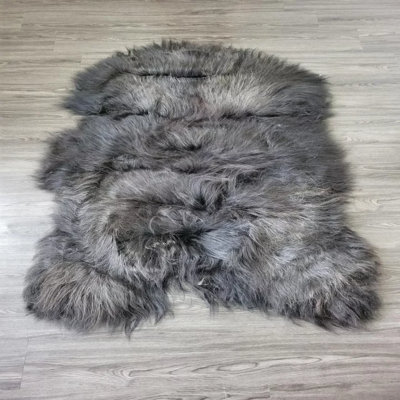 Tapis en peau de mouton Novelty Elanny