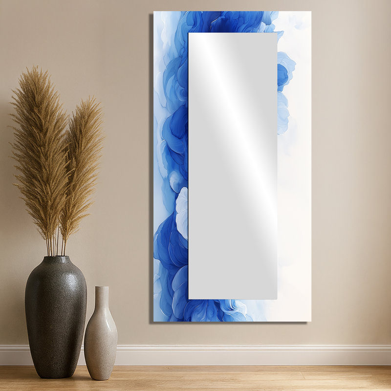 Délicats pétales de fleurs en mouvement II - miroir à fleurs pour décoration murale - imprimé sur métal, 28 po x 55 po