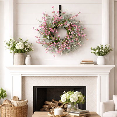 24" Handcrafted Eucalyptus No Holiday Wreath