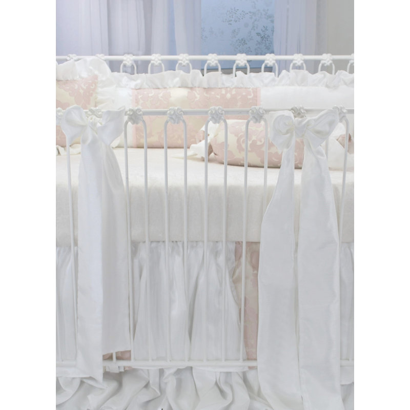 Addysen Crib bows