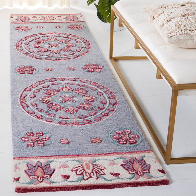 Crusita Hand Tufted Wool Floral Rug, Rectangle 2' x 3'
