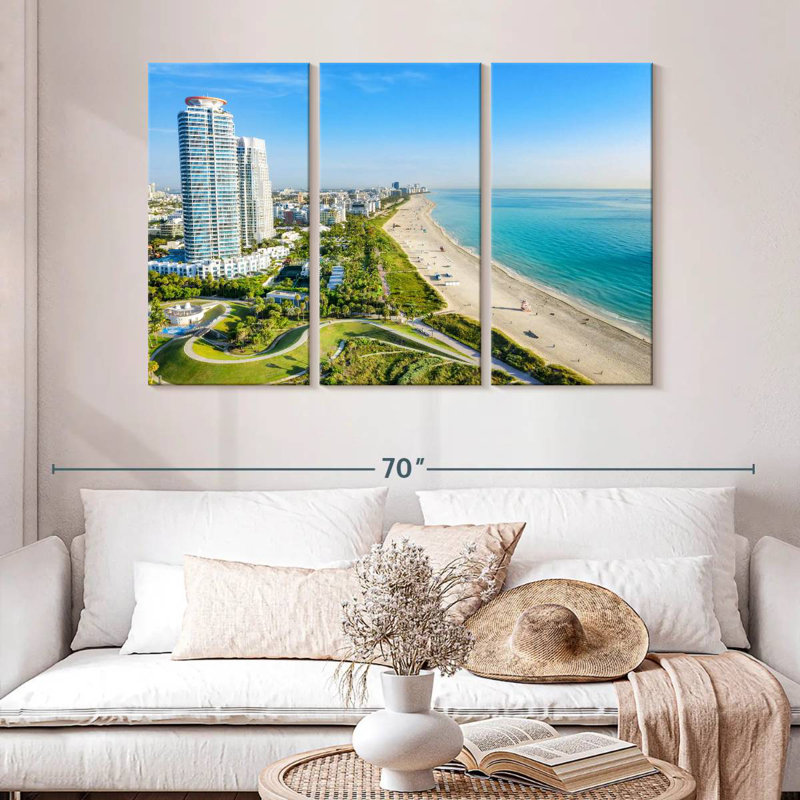 South Pointe Park, 32" H x 50" W