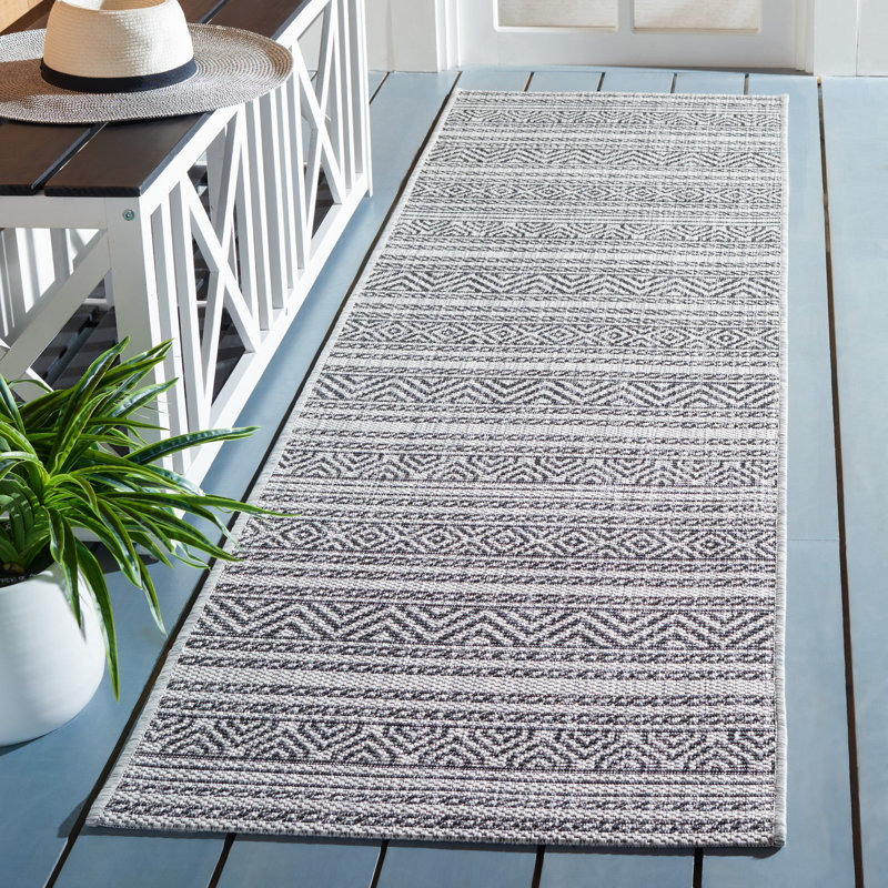 Suttle Performance Geometric Indoor/Outdoor Area Rug, Runner 2'3" x 8'