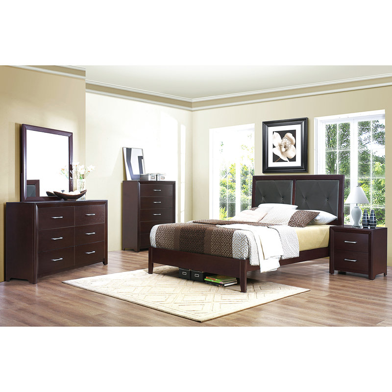 Grand lit pour chambre à coucher, finition, tête de lit en simili cuir à boutons, revêtement avec capitonnage à boutons, décoration
