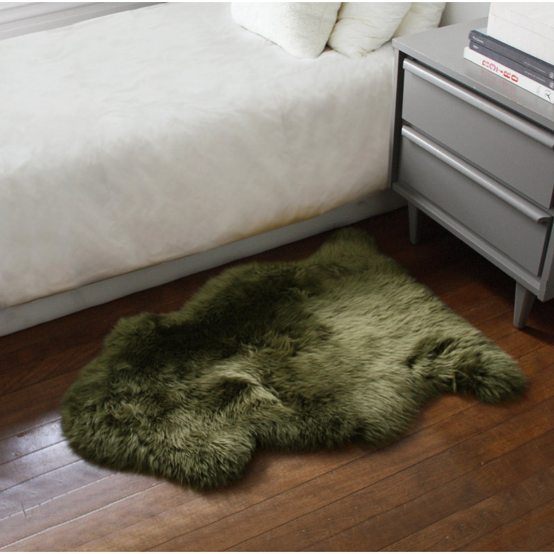 Tapis kaki en peau de mouton Haghni, 2 pi x 3 pi