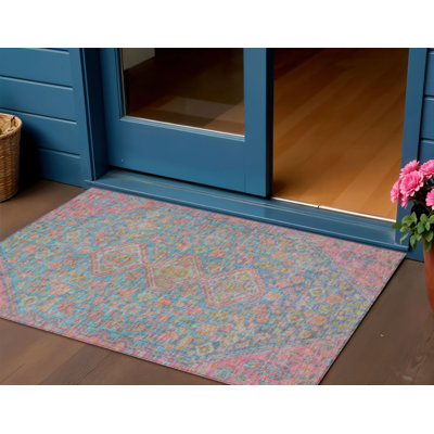 Tapis intérieur/extérieur lavable bleu ciel et rose poudré à motifs aztèques 90 x 150 cm