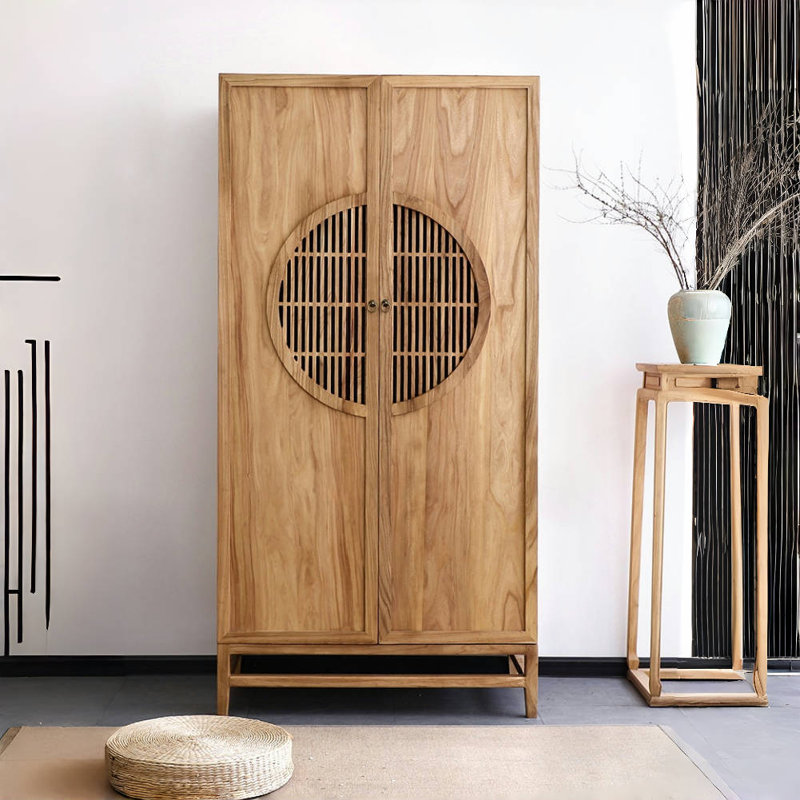 Grande armoire de rangement simple en bois massif