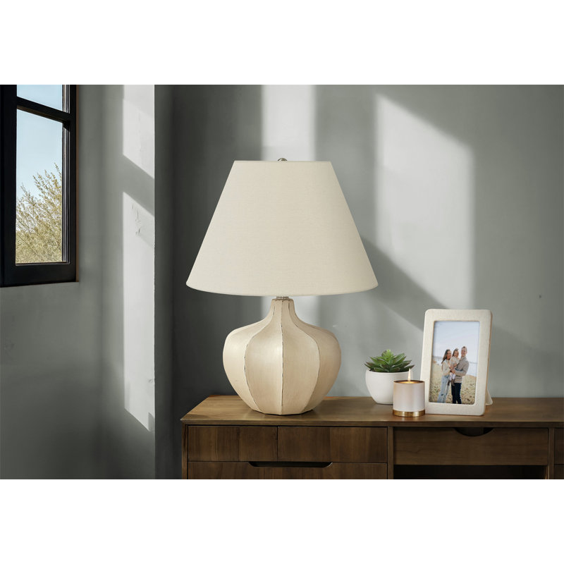 Lighting, H 21 po, lampe de table, résine crème, abat-jour ivoire / crème, transitionnel
