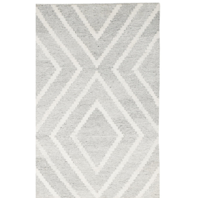 Whittlesey Hand Woven Viscose/Wool Geometric Rug in Gray/Ivory