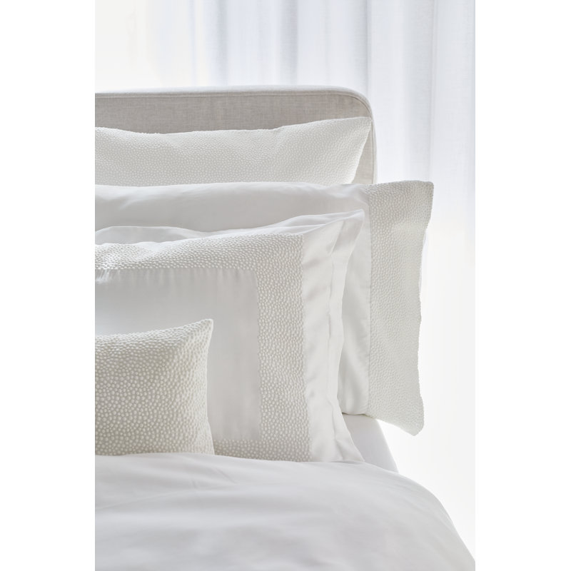 Pearls_Shams, Boudoir