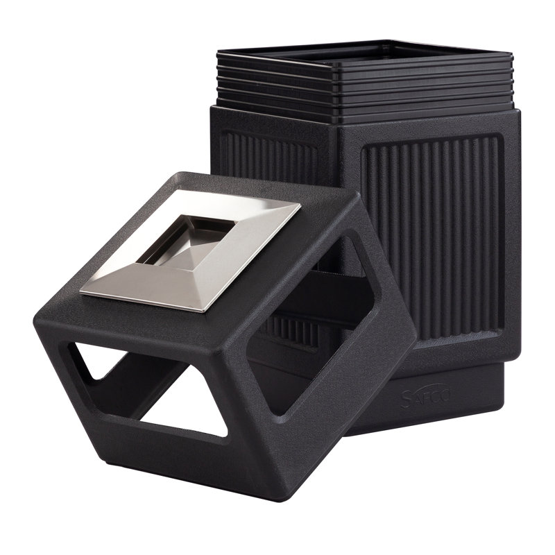 38 Gallon Trash Can, Black