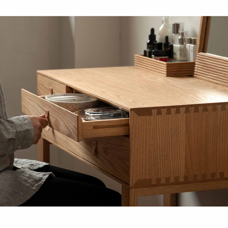 Coiffeuse minimaliste de style européen
