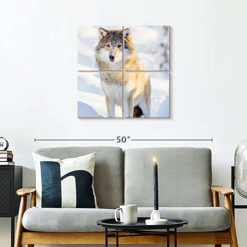 Brampt Winter Gray Wolf, 26" H x 26" W