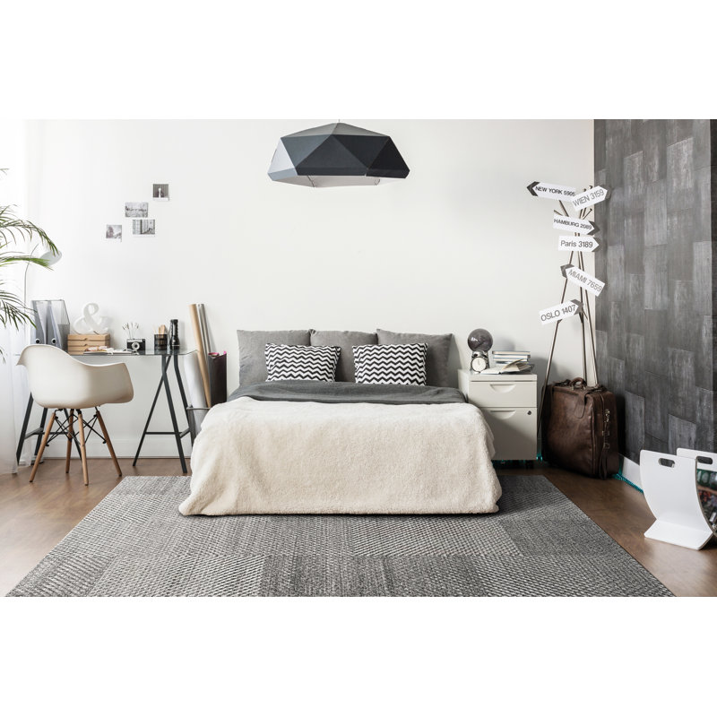 Jessiejames Geometric Indoor Rug, Rectangle 9'2" x 12'6"