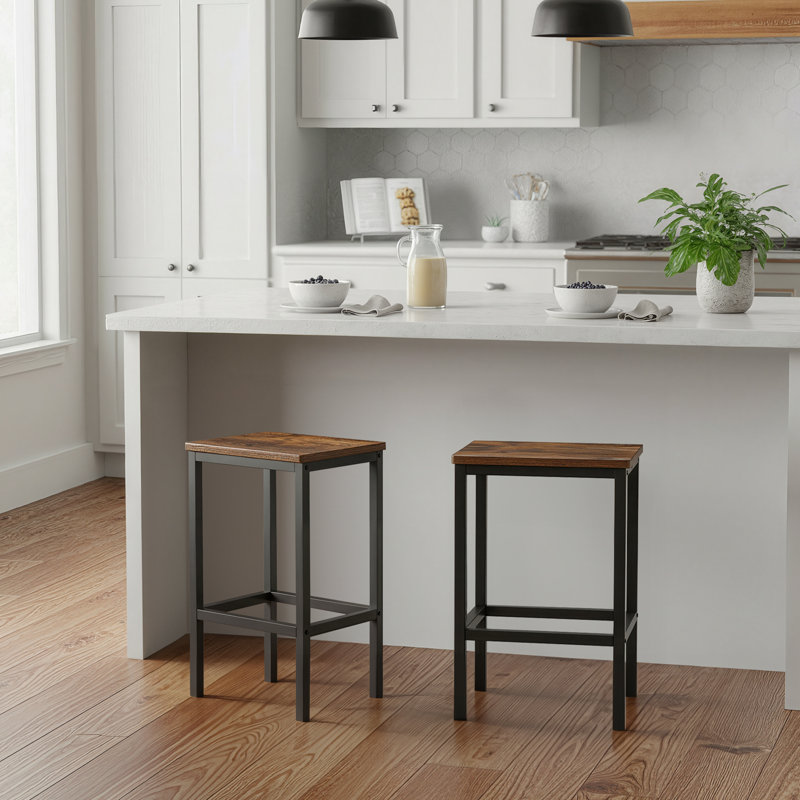 Wynnewood Counter Stool, Rustic Brown/Black