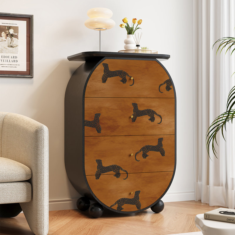 Vitrine en bois massif à motif animalier