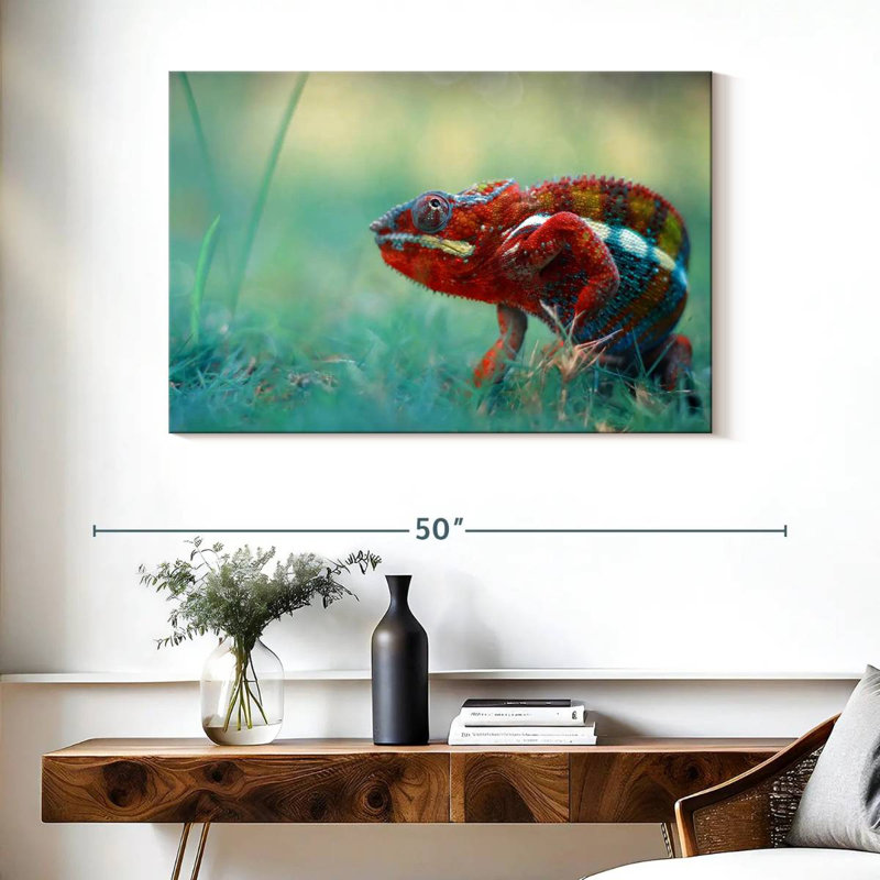 Brampt Vibrant Chameleon, 26" H x 39" W