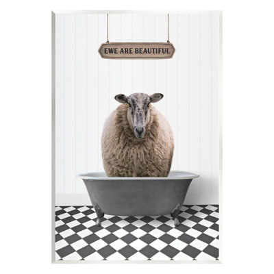 «Ewe Are Beautiful Farmhouse On MDF» par impression en lettres et en lignes