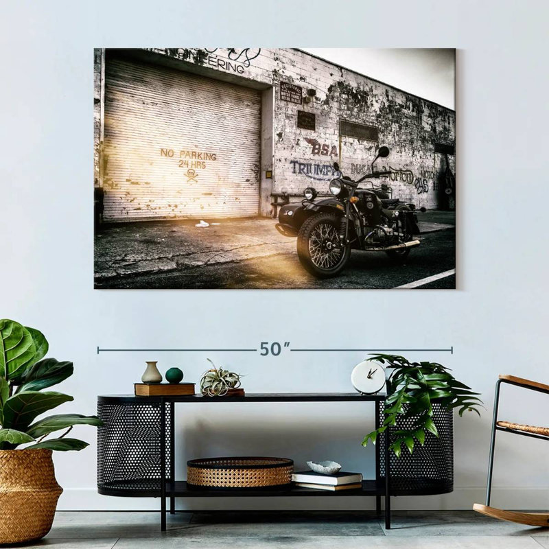 Mehar Brooklyn - Side-Car, 34" H x 51" W