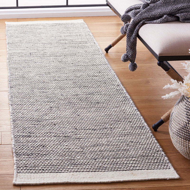 Tapis Natura 776 noir / ivoire, Tapis de couloir 2 pi 3 po x 8 pi