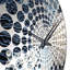 Horloge murale sous-marine et coraux blancs sous l'eau-101235697