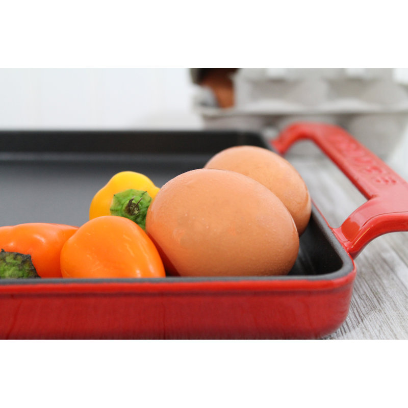 Caviar 14'' Enameled Cast Iron Griddle, Red