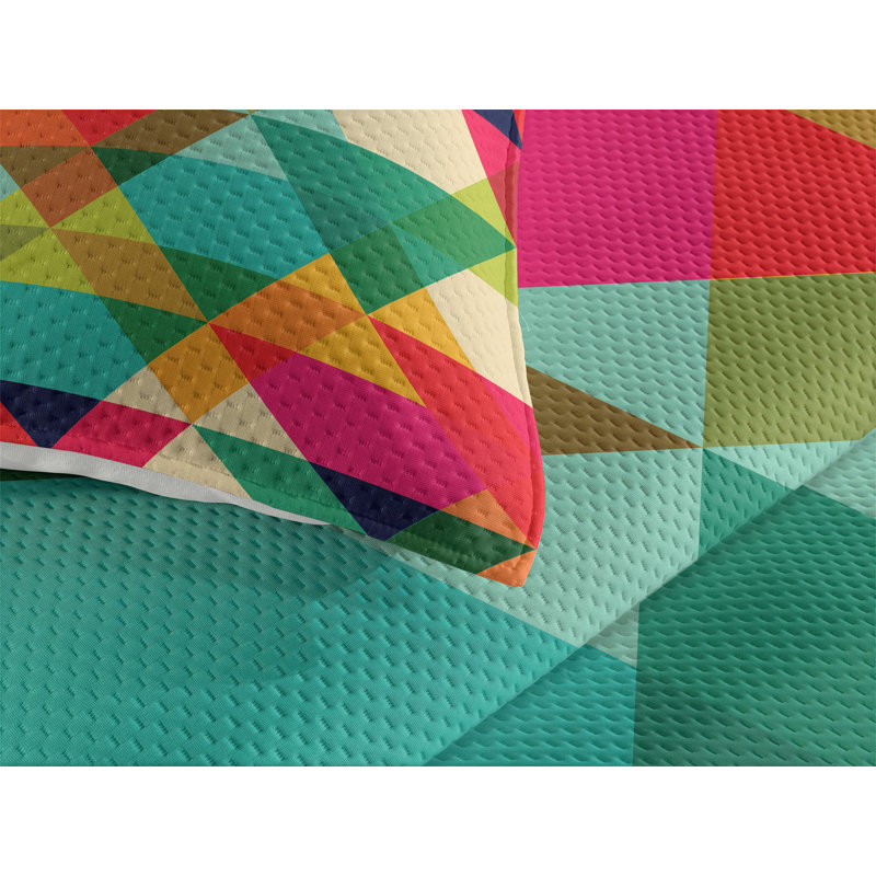 Polyester Geometric Shapes Coverlet, King Bedspread + 2 Shams