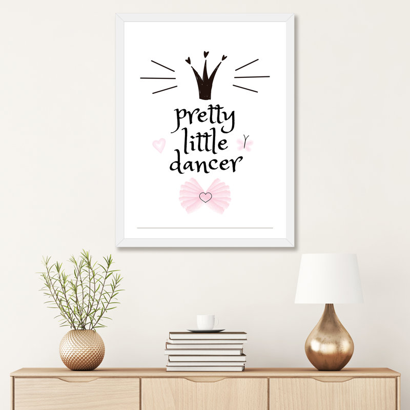 «Pretty Little Dancer», reproduction d'impression, Blanc, H 32 po x l 24 po x P 1 po, Papier encadré blanc