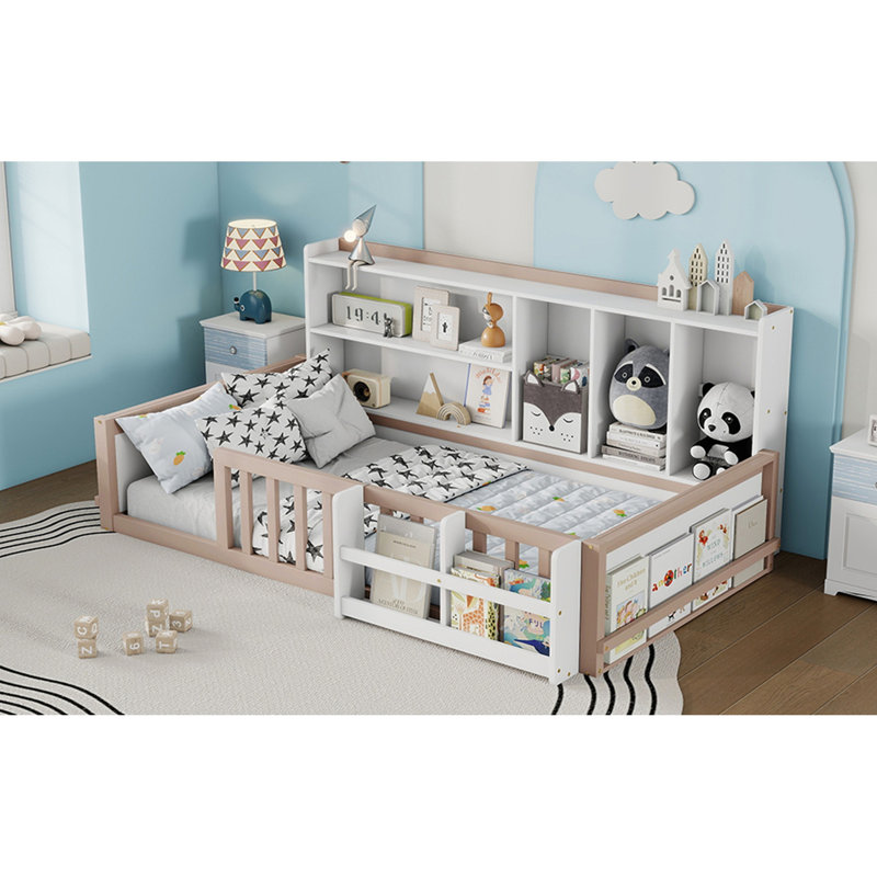 Cadre de lit plateforme simple en bois pour enfants avec clôture de garde-corps, tablettes de rangement latérales et étagère à livres, lit de plancher compact, blanc et blanc