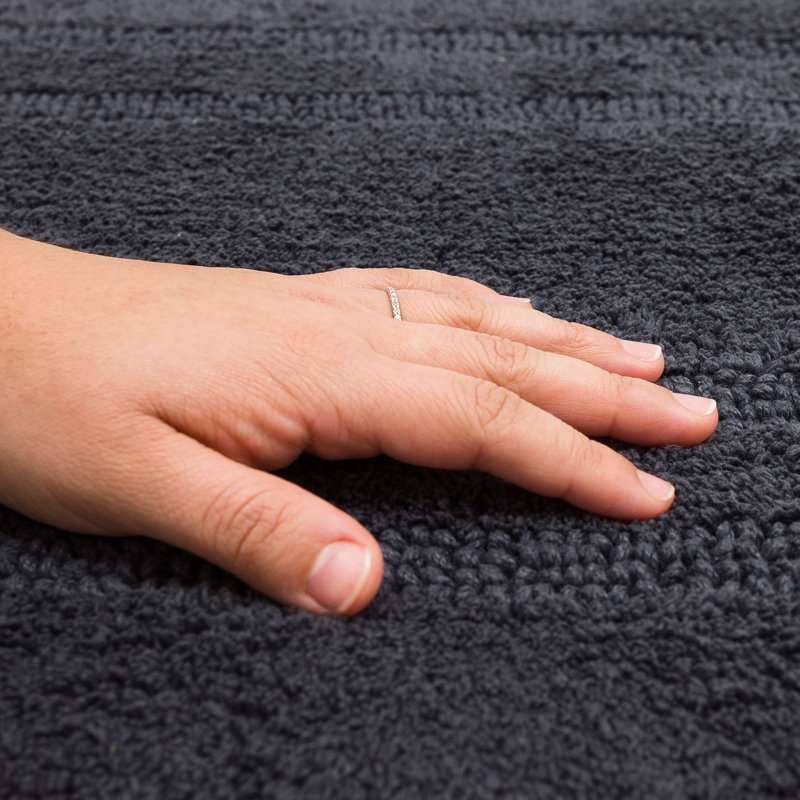Kail Plush Stain/Fade Resistant Machine Washable Bath Mat, 17" W x 24" L, Charcoal
